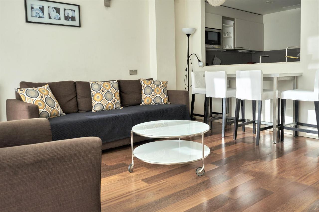 Apartamento Via Augusta 153 Барселона Екстер'єр фото