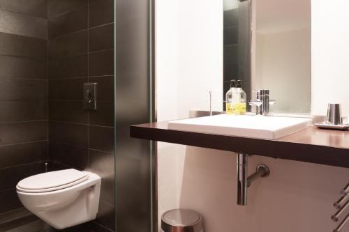Apartamento Via Augusta 153 Барселона Екстер'єр фото