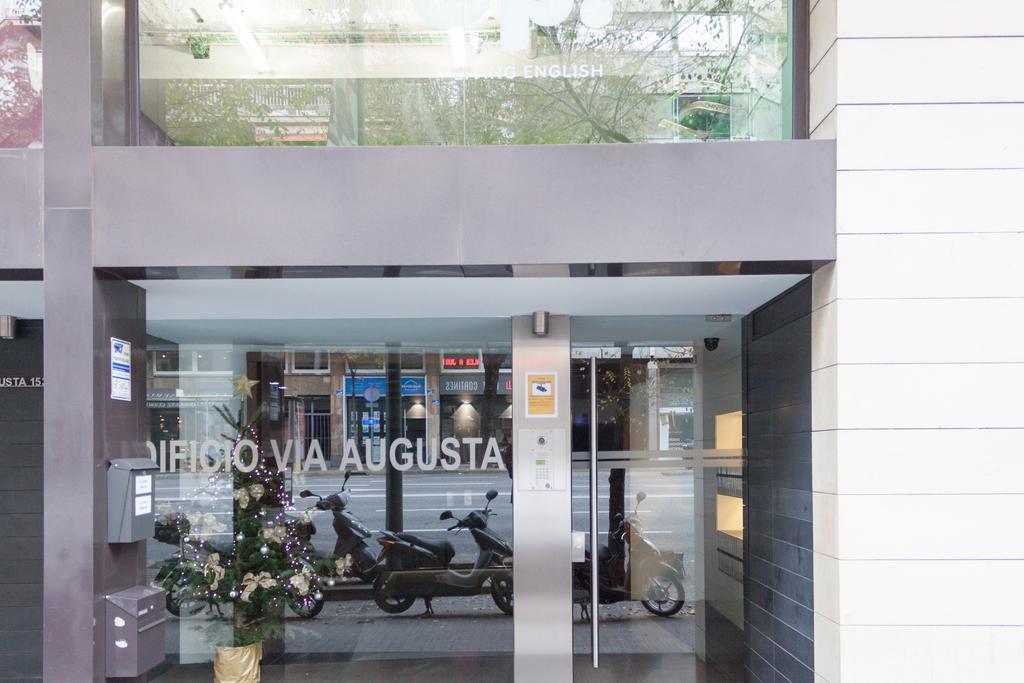 Apartamento Via Augusta 153 Барселона Екстер'єр фото